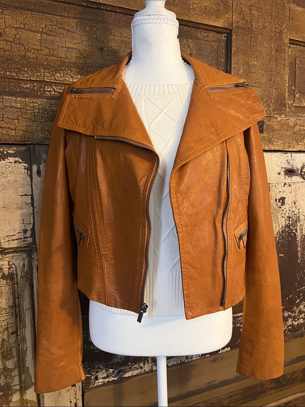 BCBGMAXAZRIA Cognac Moto Jacket | Cropped Zip Front Statement Jacket - Picture 2 of 6